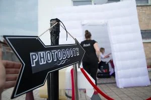 Pourquoi choisir AVS Events pour une décoration événementielle élégante et personnalisée ?